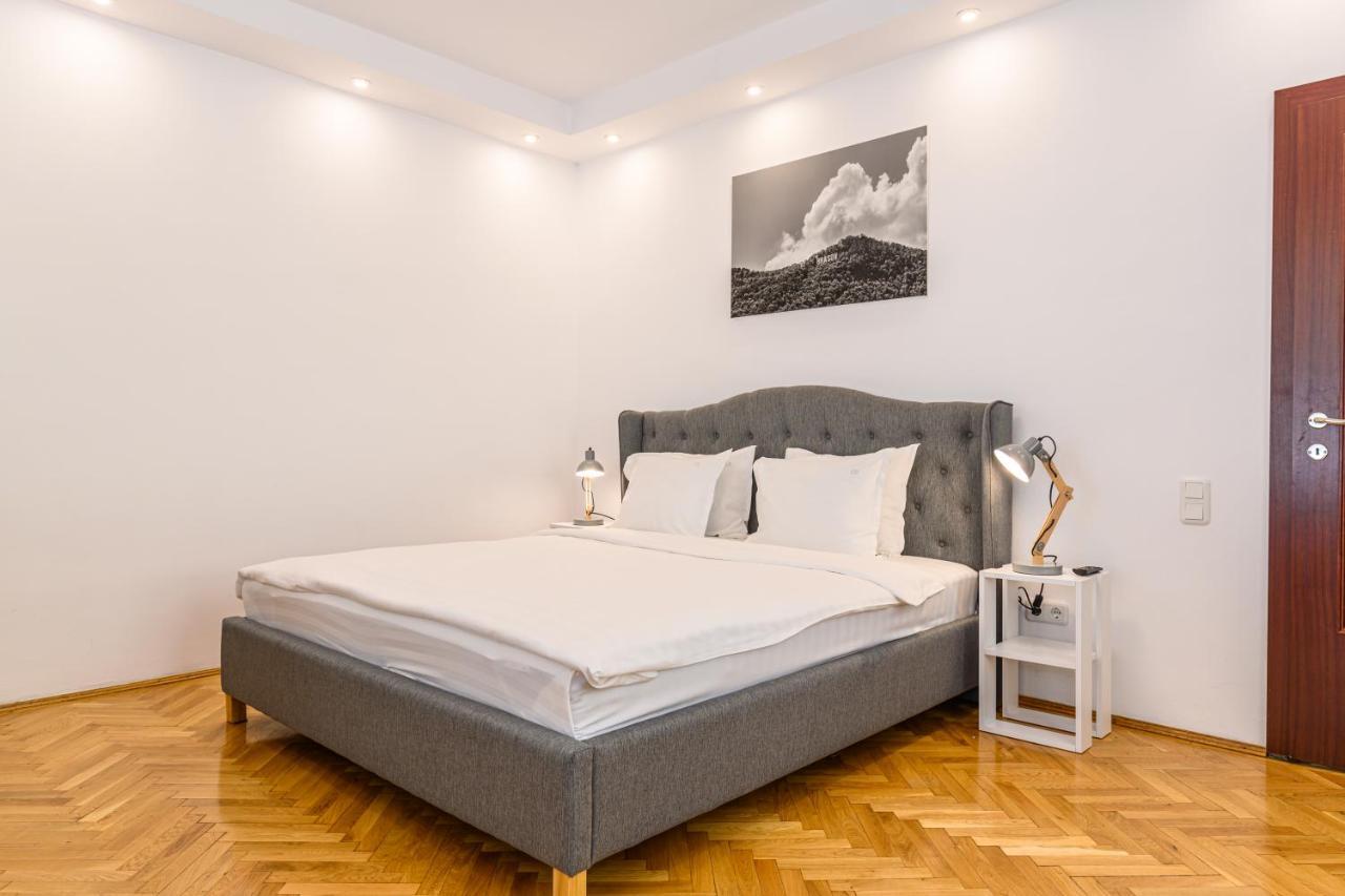 Cedrus Boutique Hotel Brasov Exterior photo