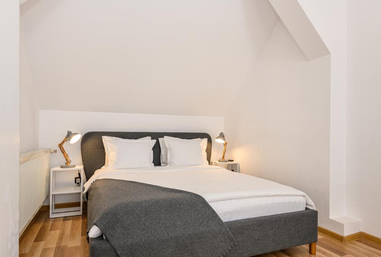 Cedrus Boutique Hotel Brasov Exterior photo