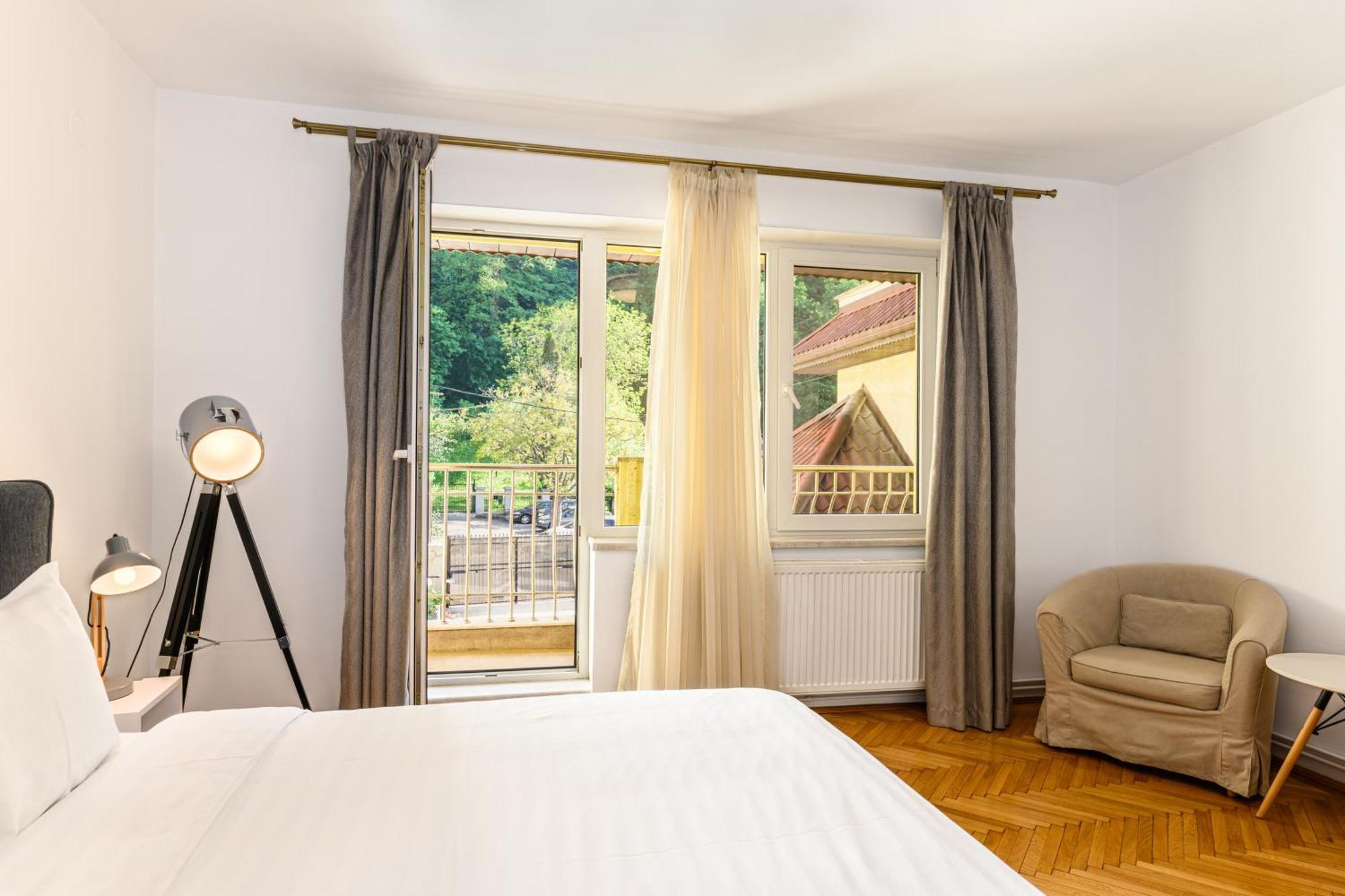 Cedrus Boutique Hotel Brasov Exterior photo