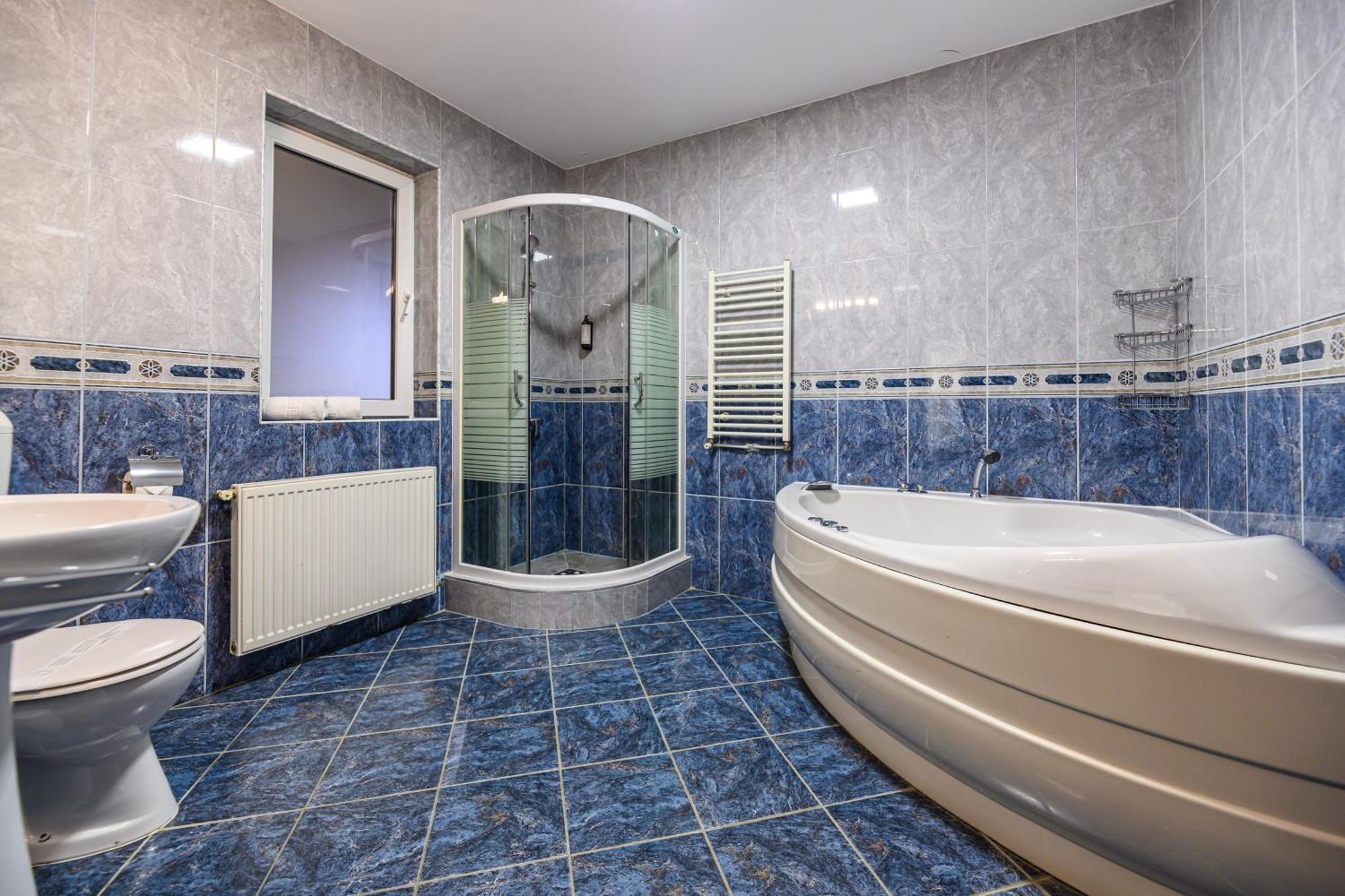 Cedrus Boutique Hotel Brasov Exterior photo