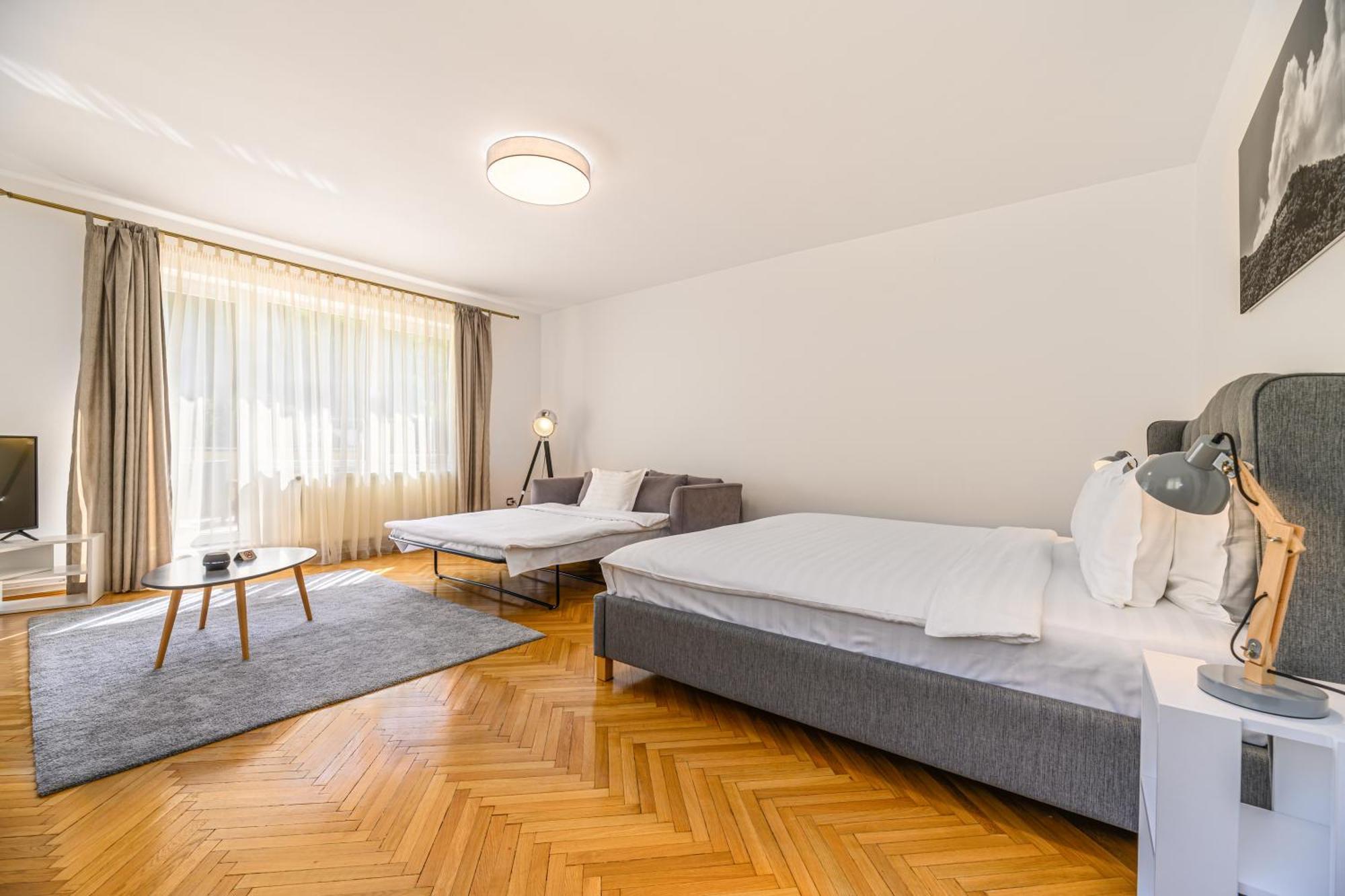 Cedrus Boutique Hotel Brasov Exterior photo