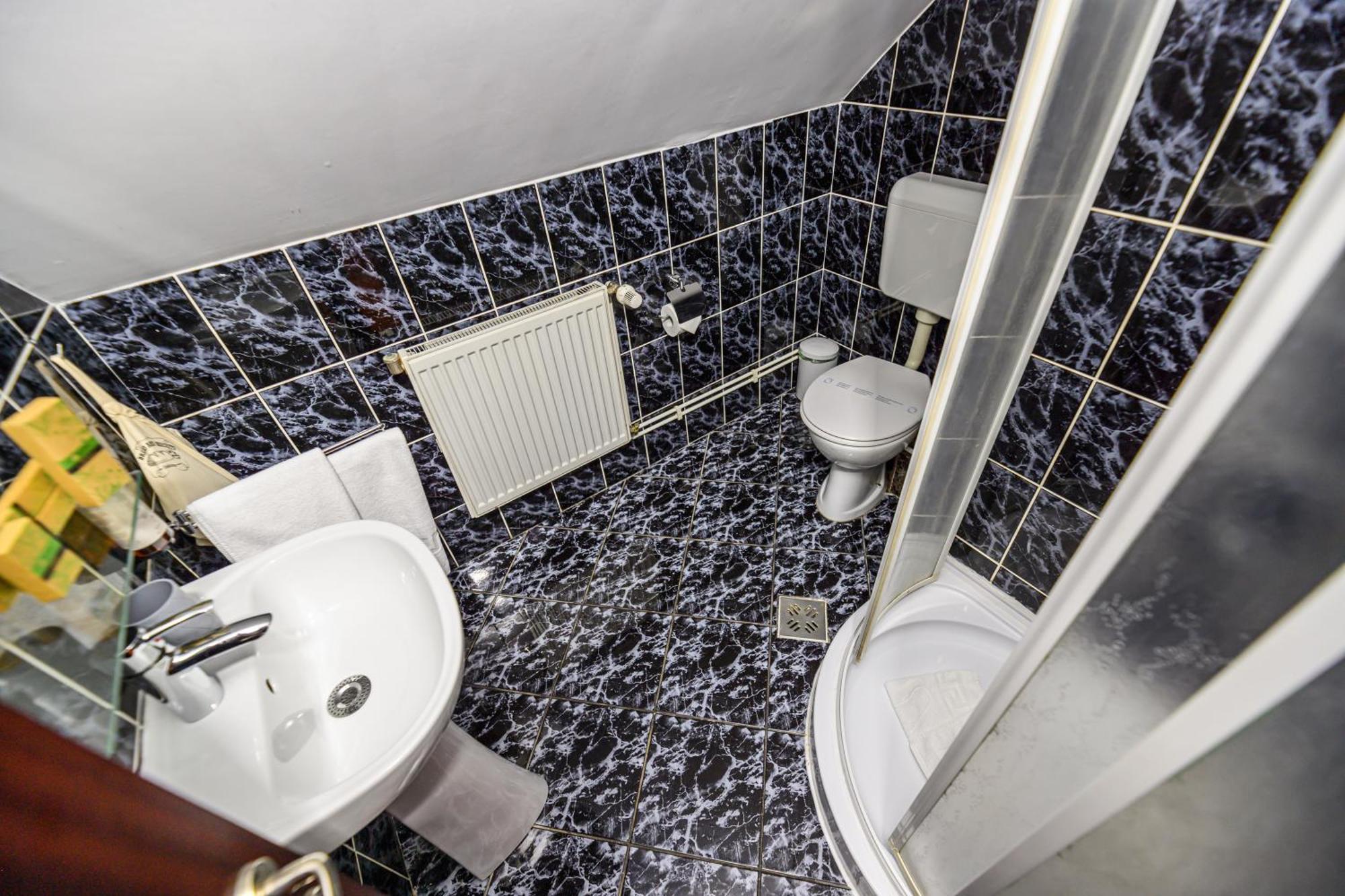 Cedrus Boutique Hotel Brasov Exterior photo
